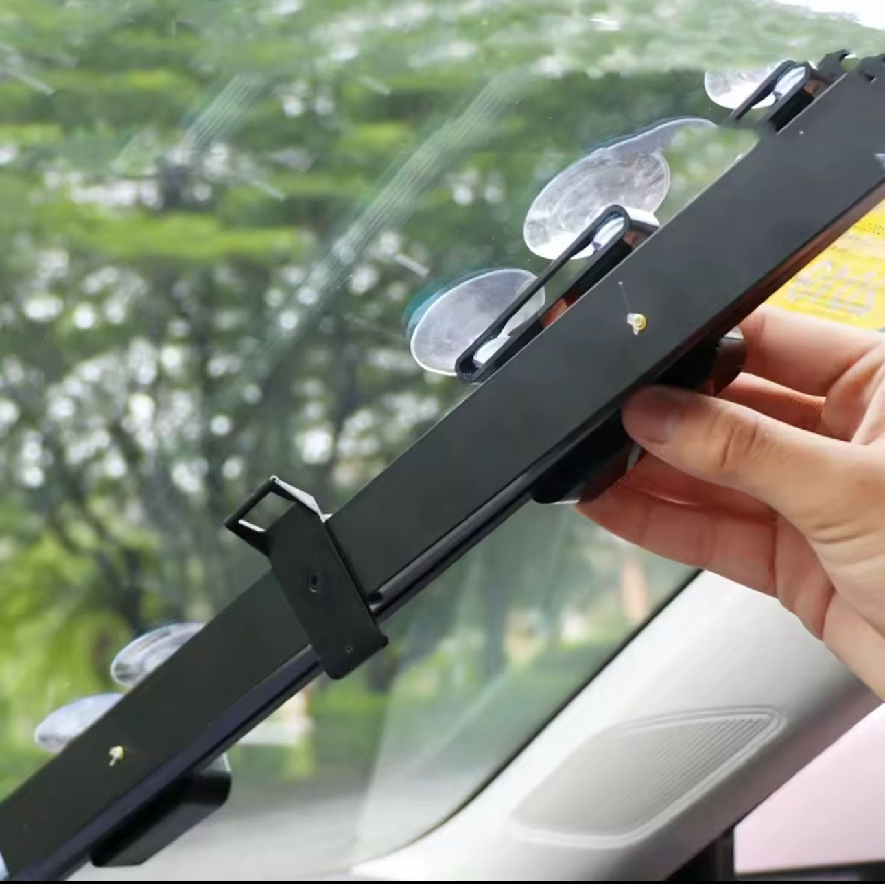 Protector retráctil para auto